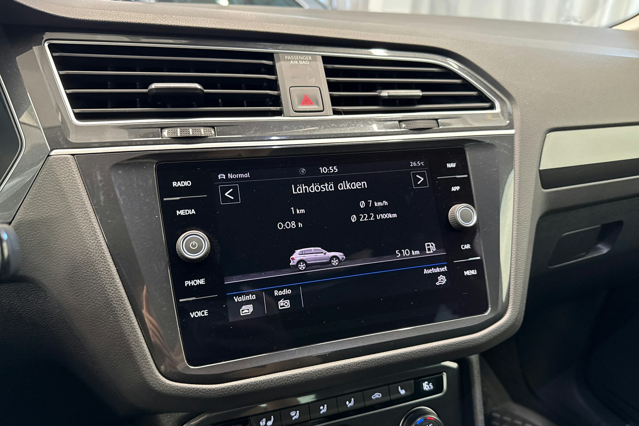 Musta Volkswagen Tiguan 2019 kuva 30.