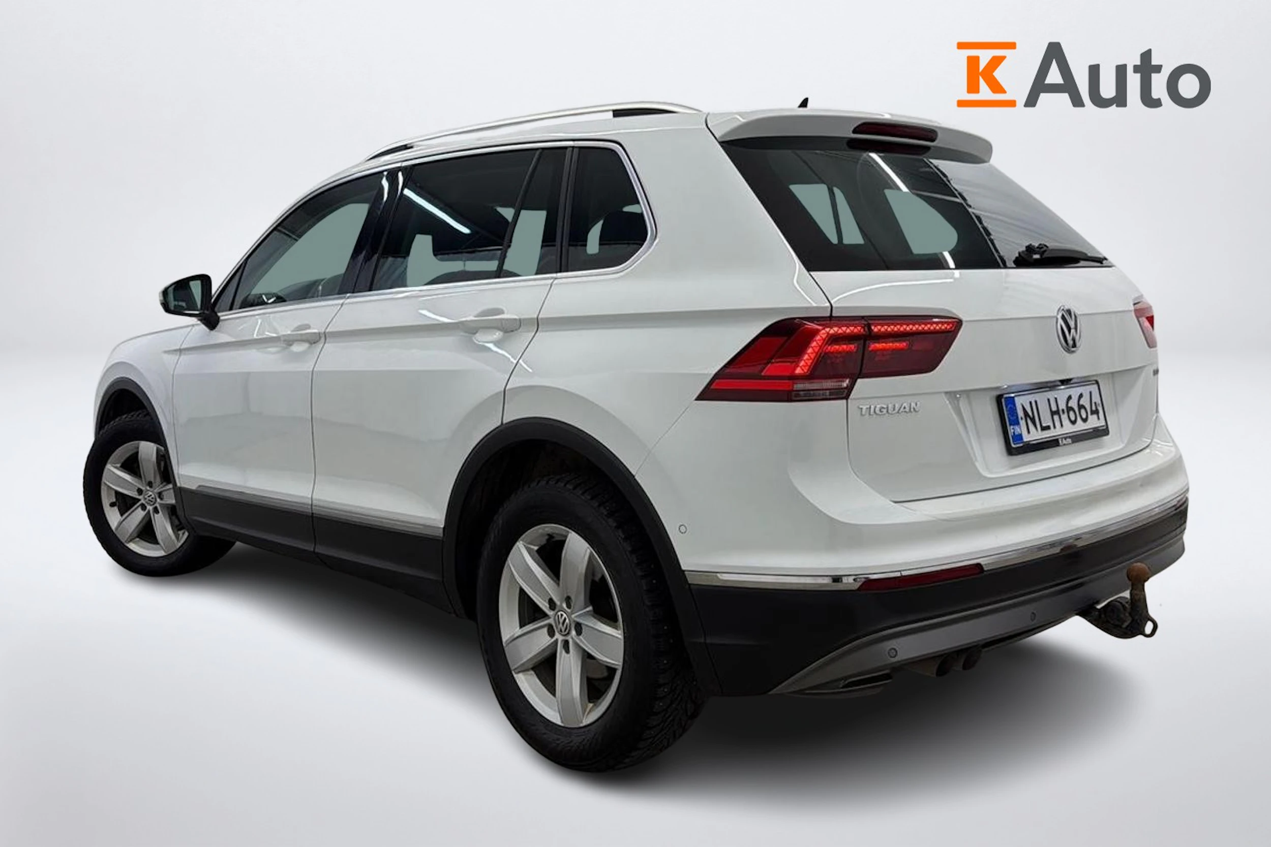 valkoinen Volkswagen Tiguan 2019 kuva 3.