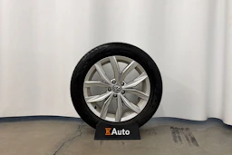 valkoinen Volkswagen Tiguan 2019 kuva 15.