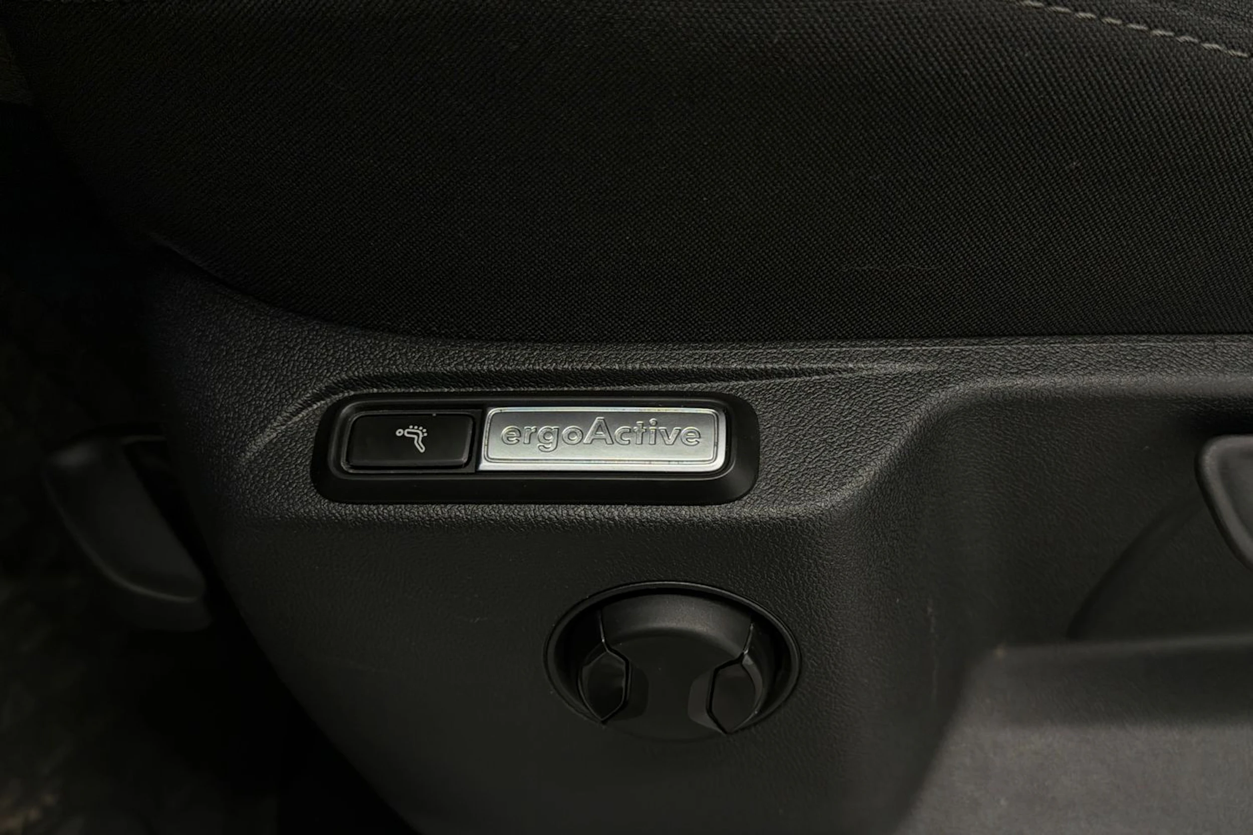 valkoinen Volkswagen Tiguan 2019 kuva 22.