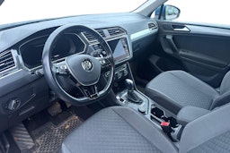 Sininen Volkswagen Tiguan 2019 kuva 3.