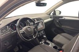 Ruskea (beige) Volkswagen Tiguan 2019 kuva 7.