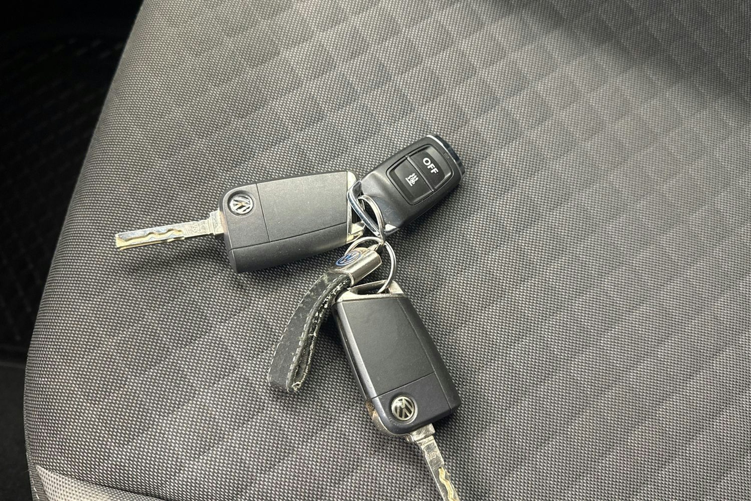 Ruskea (beige) Volkswagen Tiguan 2019 kuva 21.