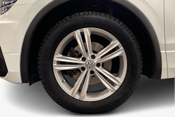Valkoinen Volkswagen Tiguan 2019 kuva 9.