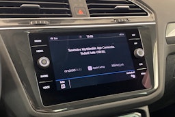 Valkoinen Volkswagen Tiguan 2019 kuva 17.