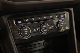 Valkoinen Volkswagen Tiguan 2019 kuva 19.