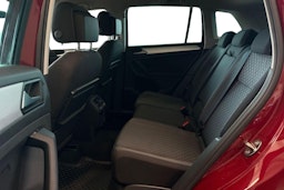 punainen Volkswagen Tiguan 2019 kuva 10.