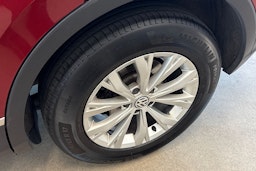 punainen Volkswagen Tiguan 2019 kuva 13.