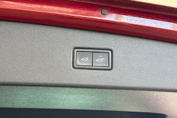 punainen Volkswagen Tiguan 2019 kuva 22.