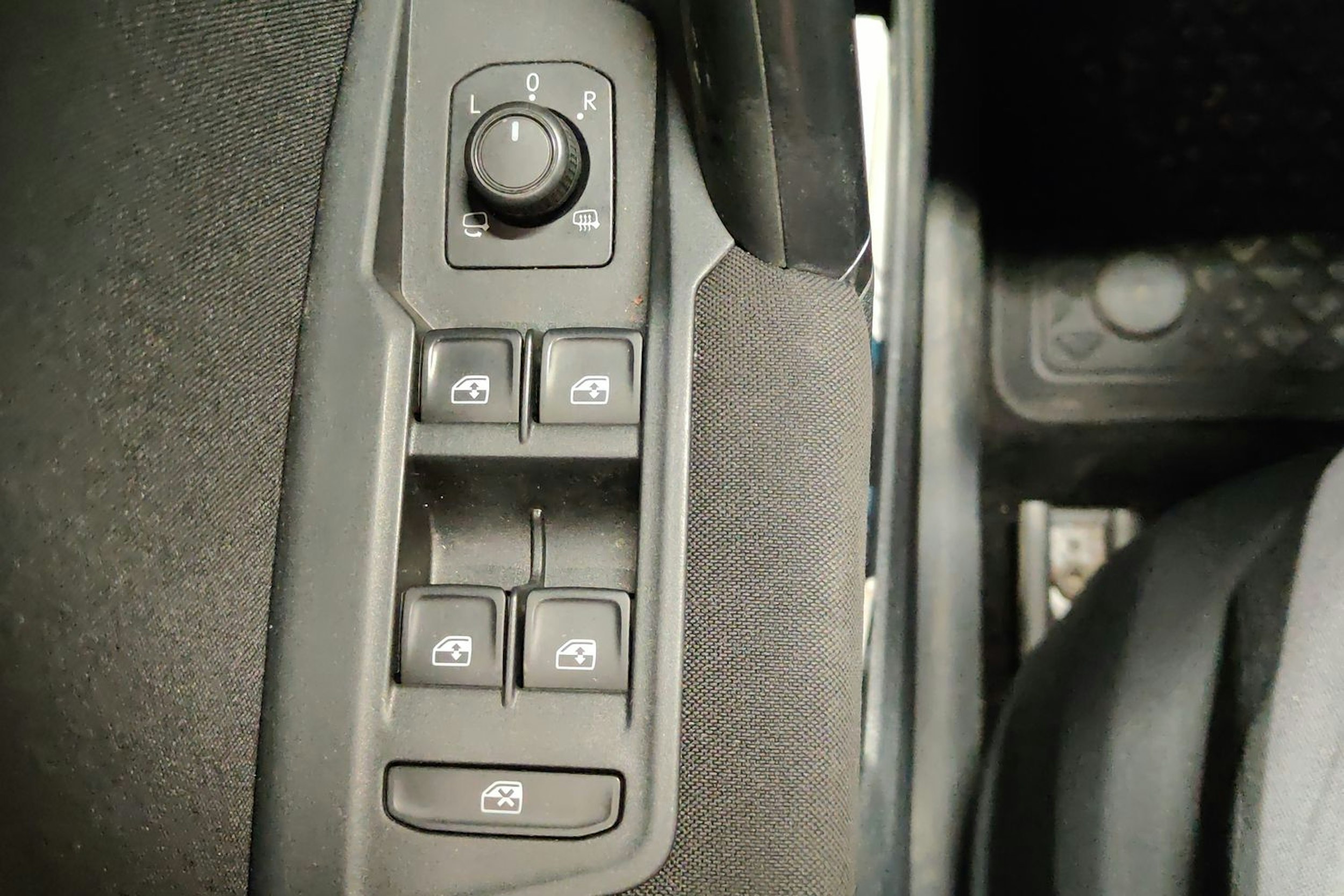 Valkoinen Volkswagen Tiguan 2019 kuva 25.