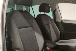 Valkoinen Volkswagen Tiguan 2019 kuva 27.