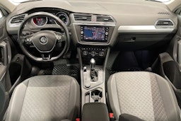 Valkoinen Volkswagen Tiguan 2019 kuva 9.