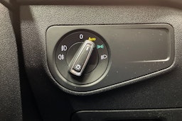 Valkoinen Volkswagen Tiguan 2019 kuva 21.