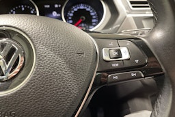 Valkoinen Volkswagen Tiguan 2019 kuva 24.