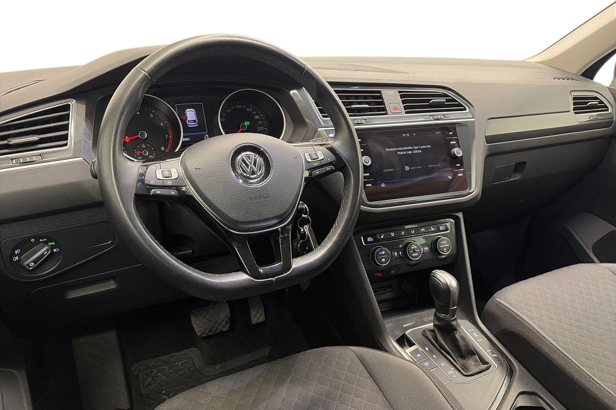 musta Volkswagen Tiguan 2019 kuva 6.