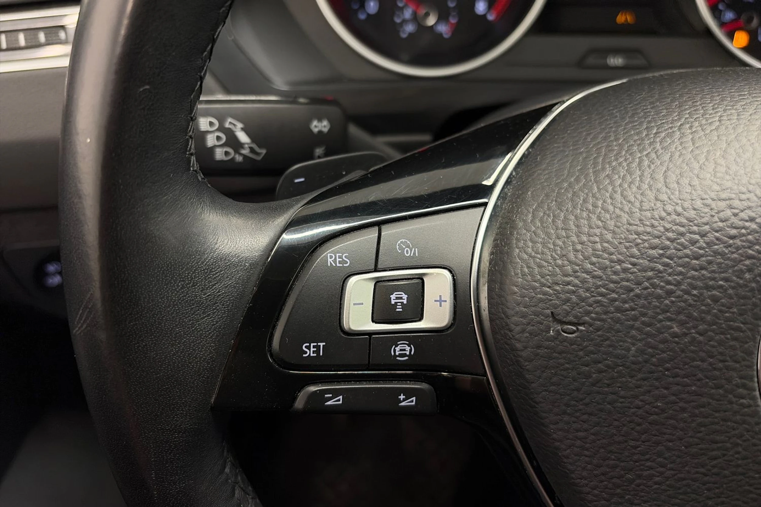 musta Volkswagen Tiguan 2019 kuva 15.