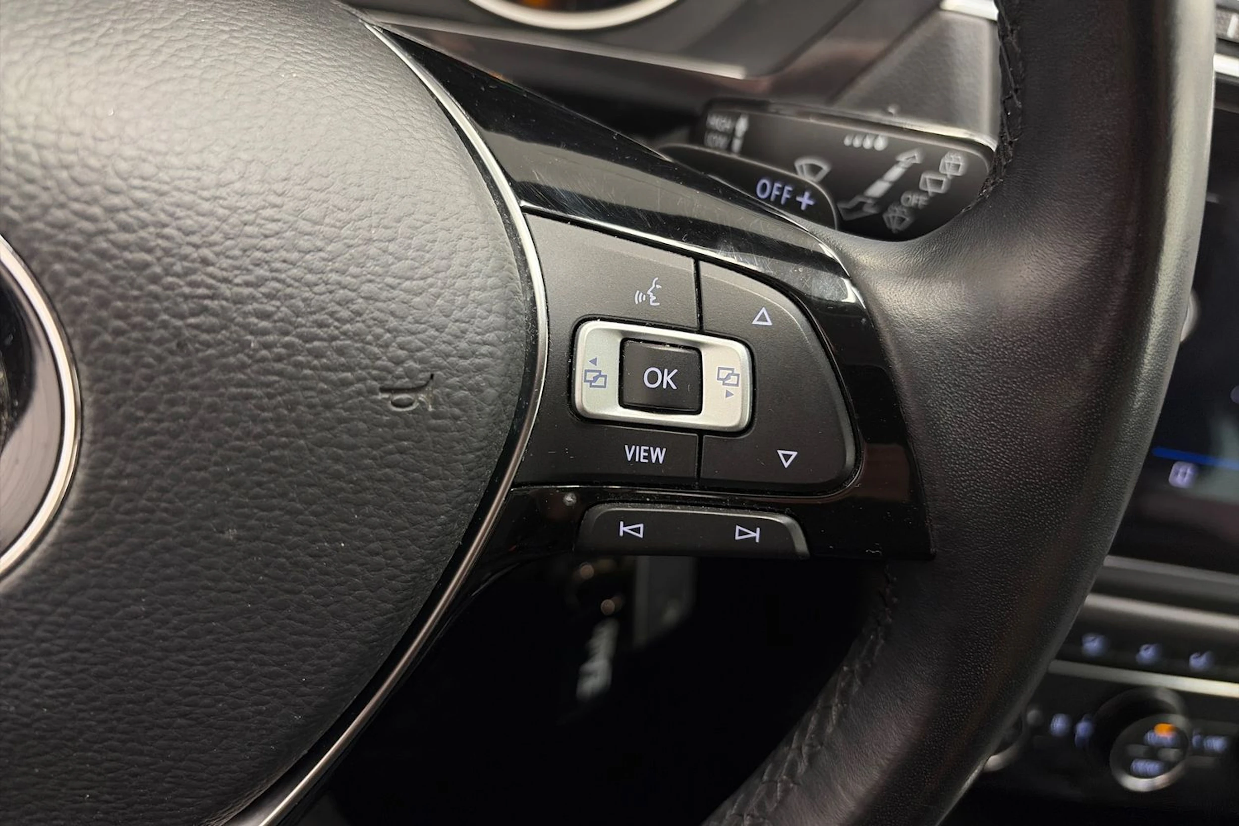 musta Volkswagen Tiguan 2019 kuva 16.