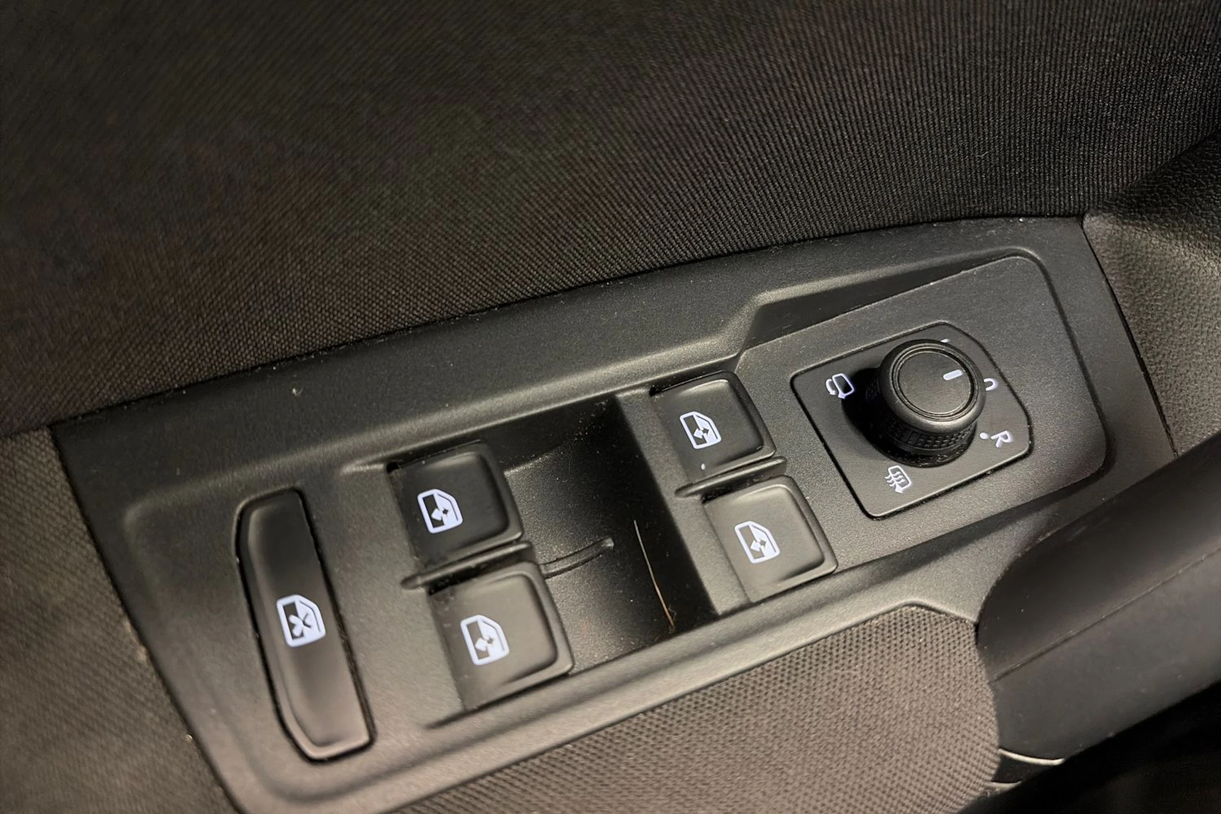 musta Volkswagen Tiguan 2019 kuva 24.