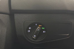 valkoinen Volkswagen Tiguan 2019 kuva 16.