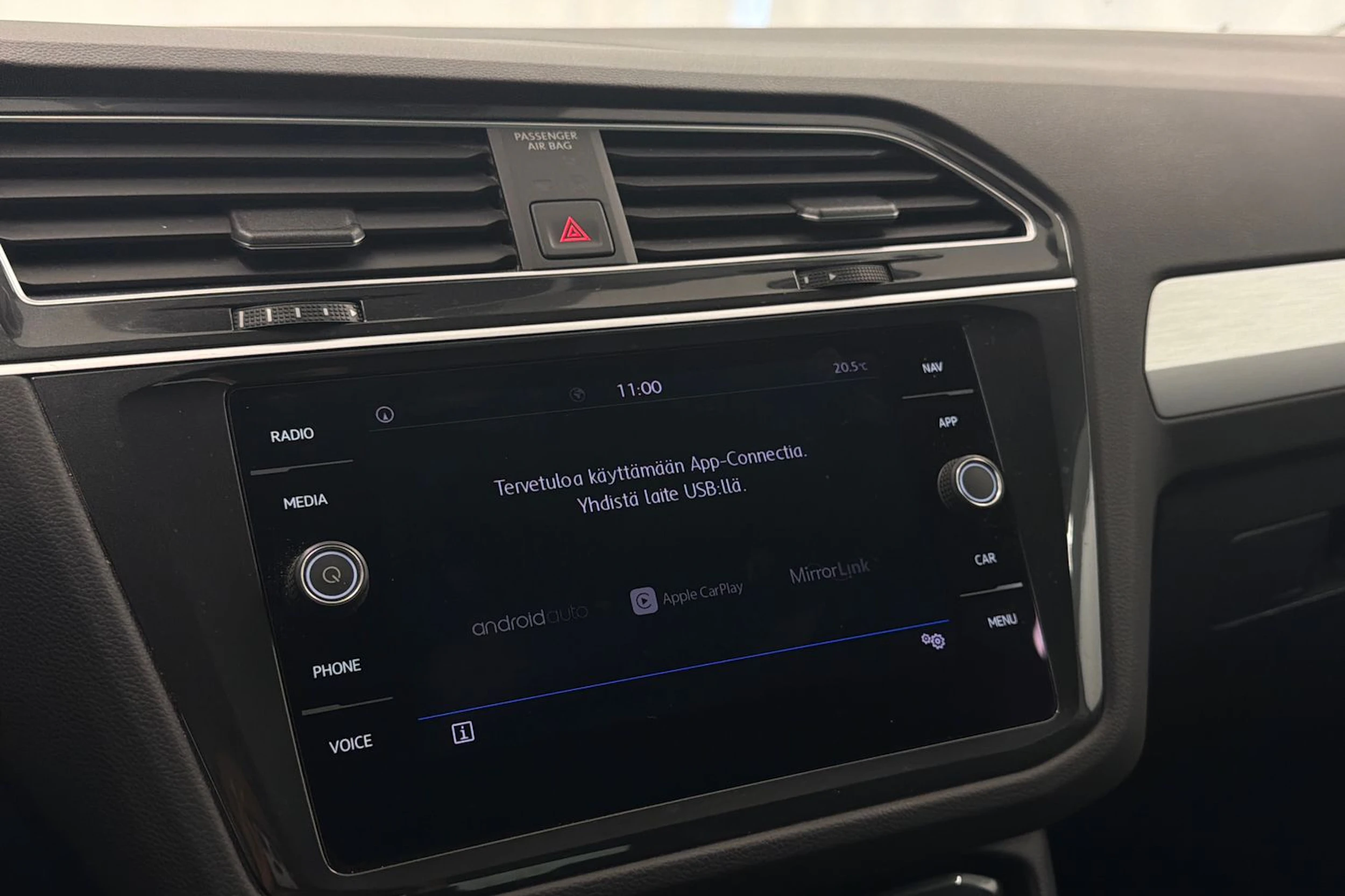 valkoinen Volkswagen Tiguan 2019 kuva 22.