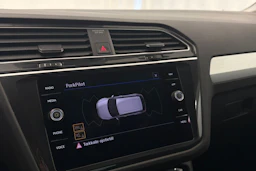 valkoinen Volkswagen Tiguan 2019 kuva 26.