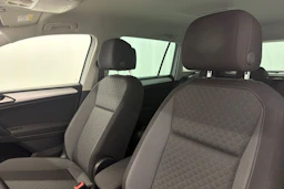 valkoinen Volkswagen Tiguan 2019 kuva 27.