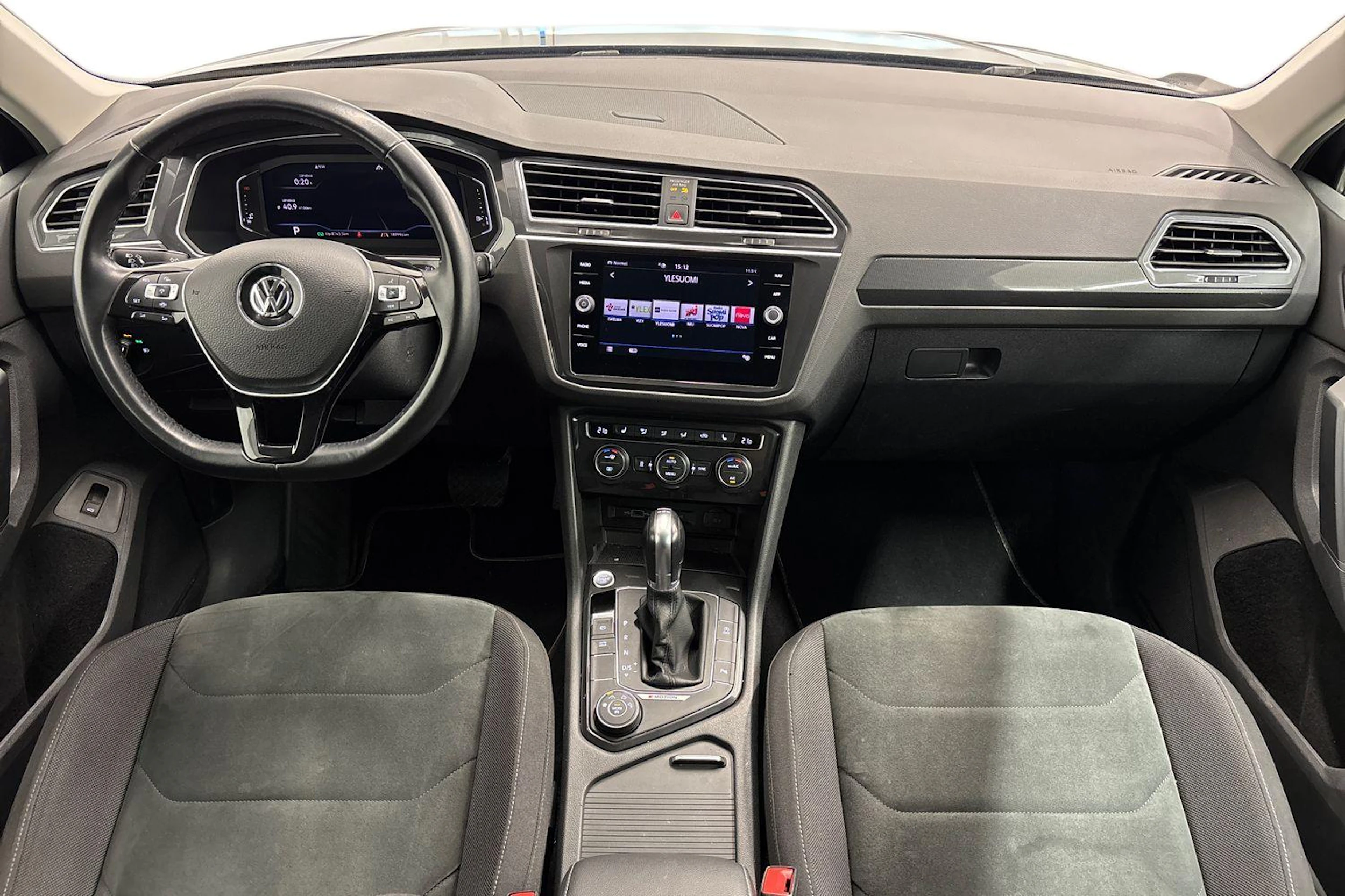 musta Volkswagen Tiguan 2019 kuva 9.