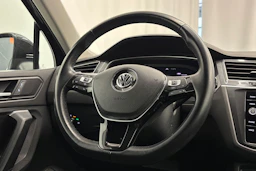 musta Volkswagen Tiguan 2019 kuva 16.