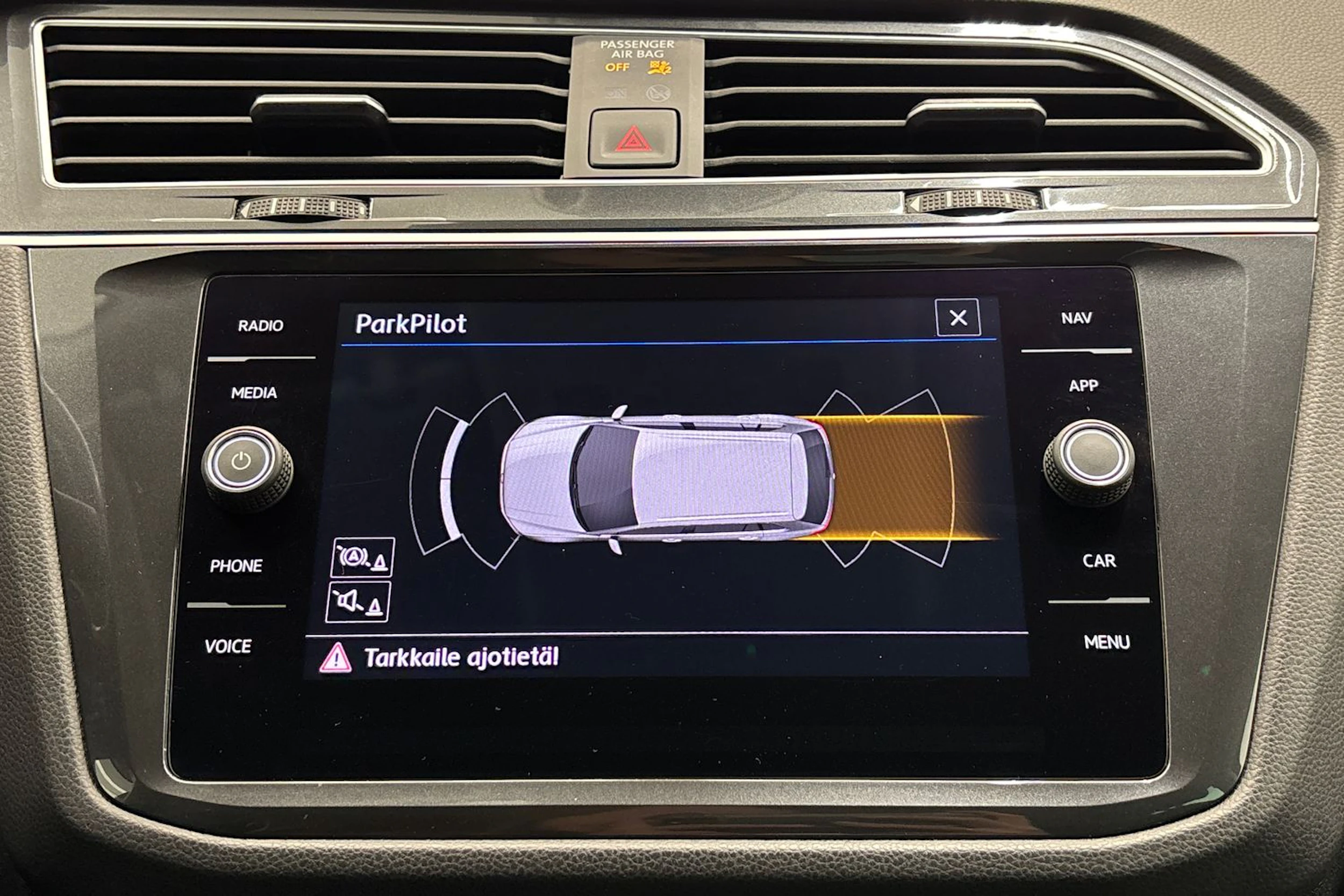 musta Volkswagen Tiguan 2019 kuva 20.