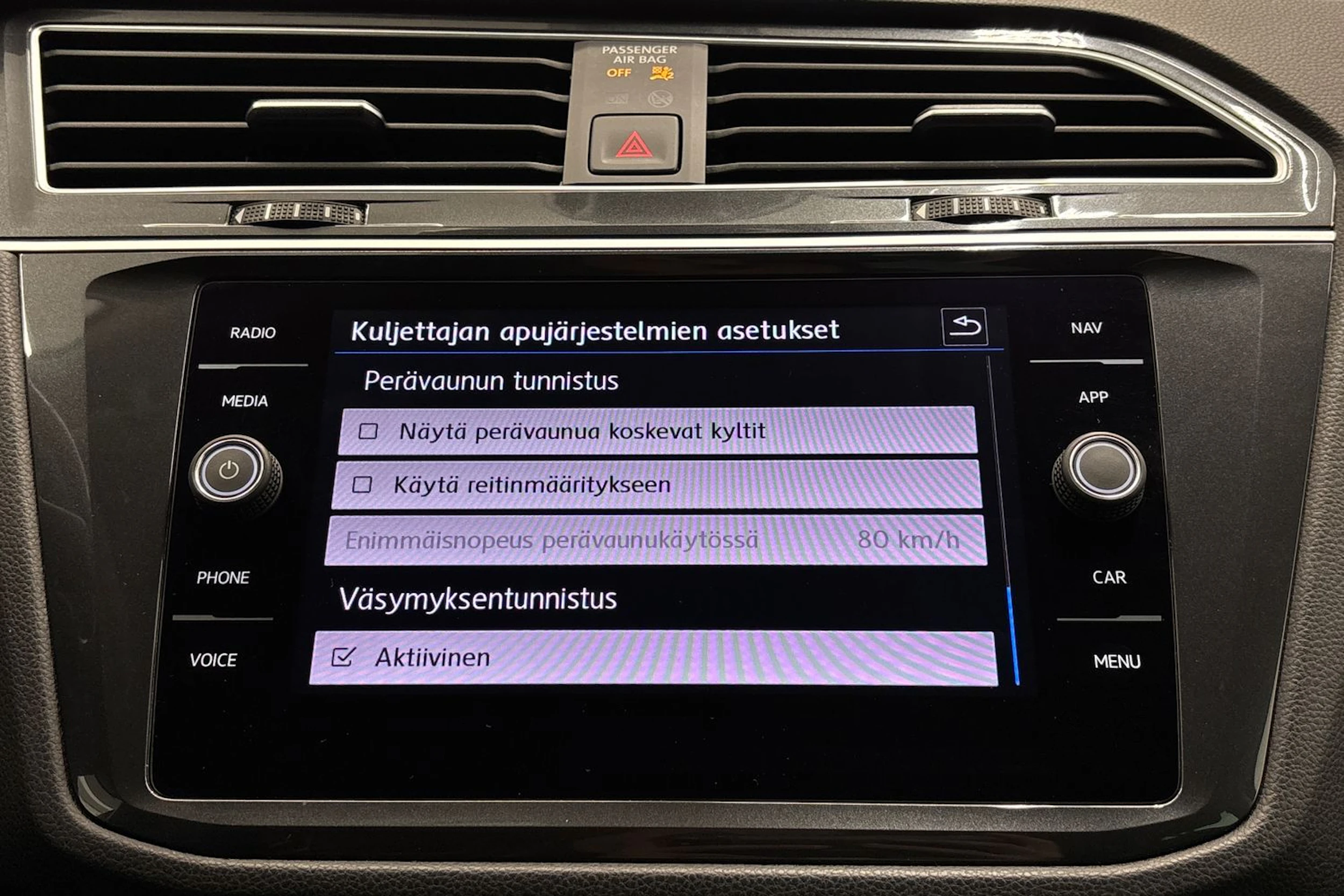 musta Volkswagen Tiguan 2019 kuva 23.