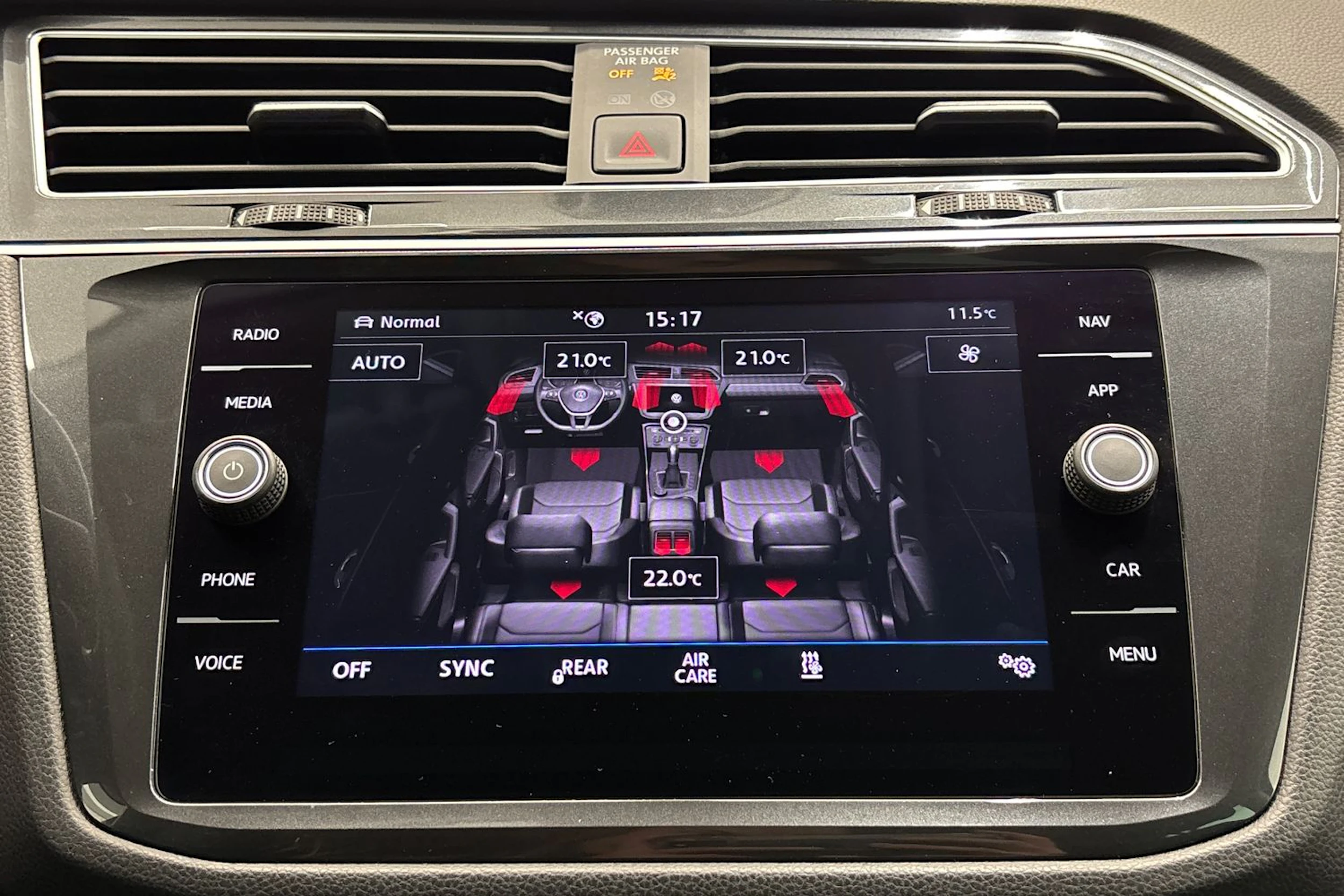 musta Volkswagen Tiguan 2019 kuva 26.