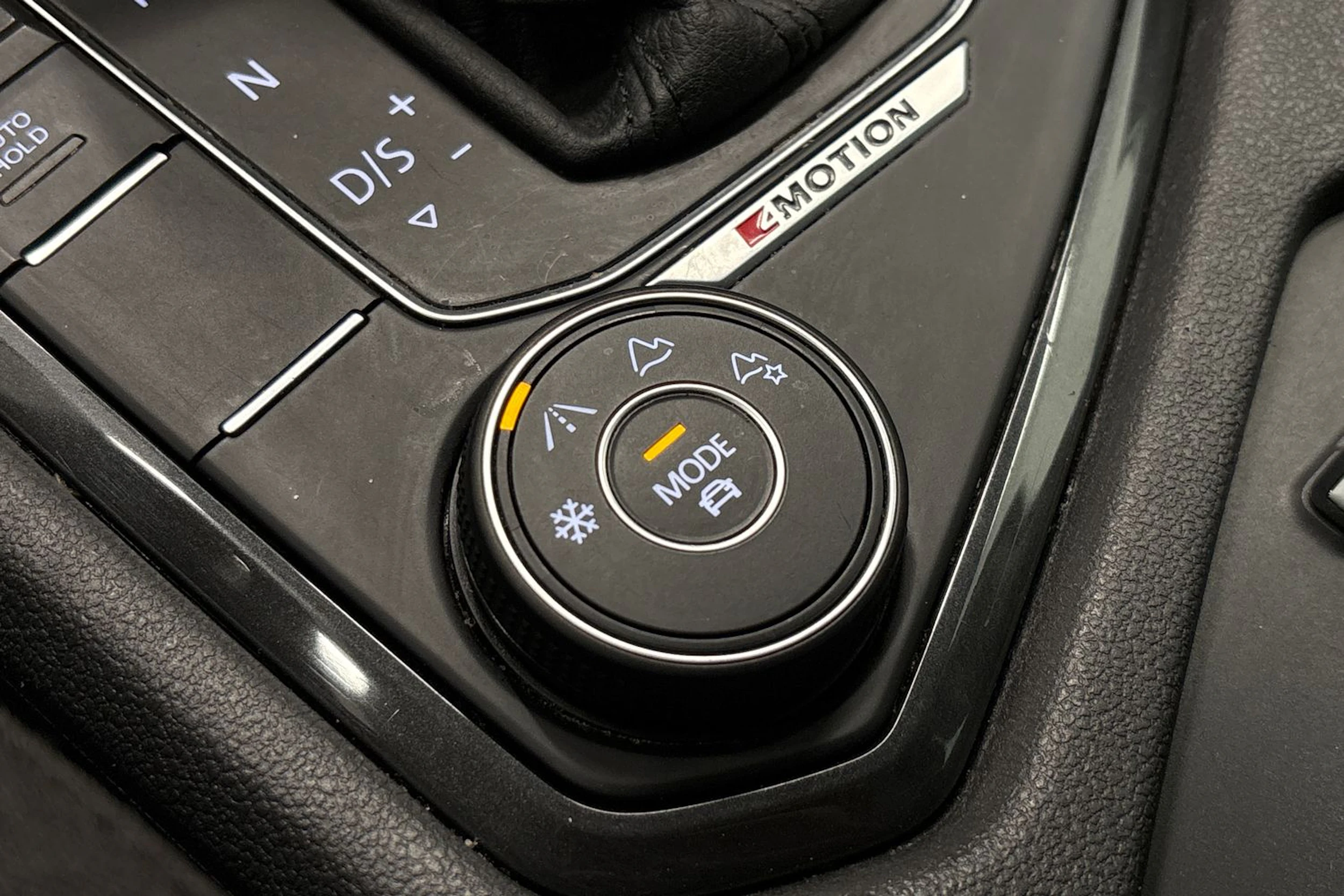 musta Volkswagen Tiguan 2019 kuva 28.