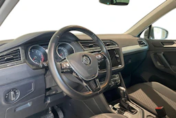Harmaa Volkswagen Tiguan 2019 kuva 3.