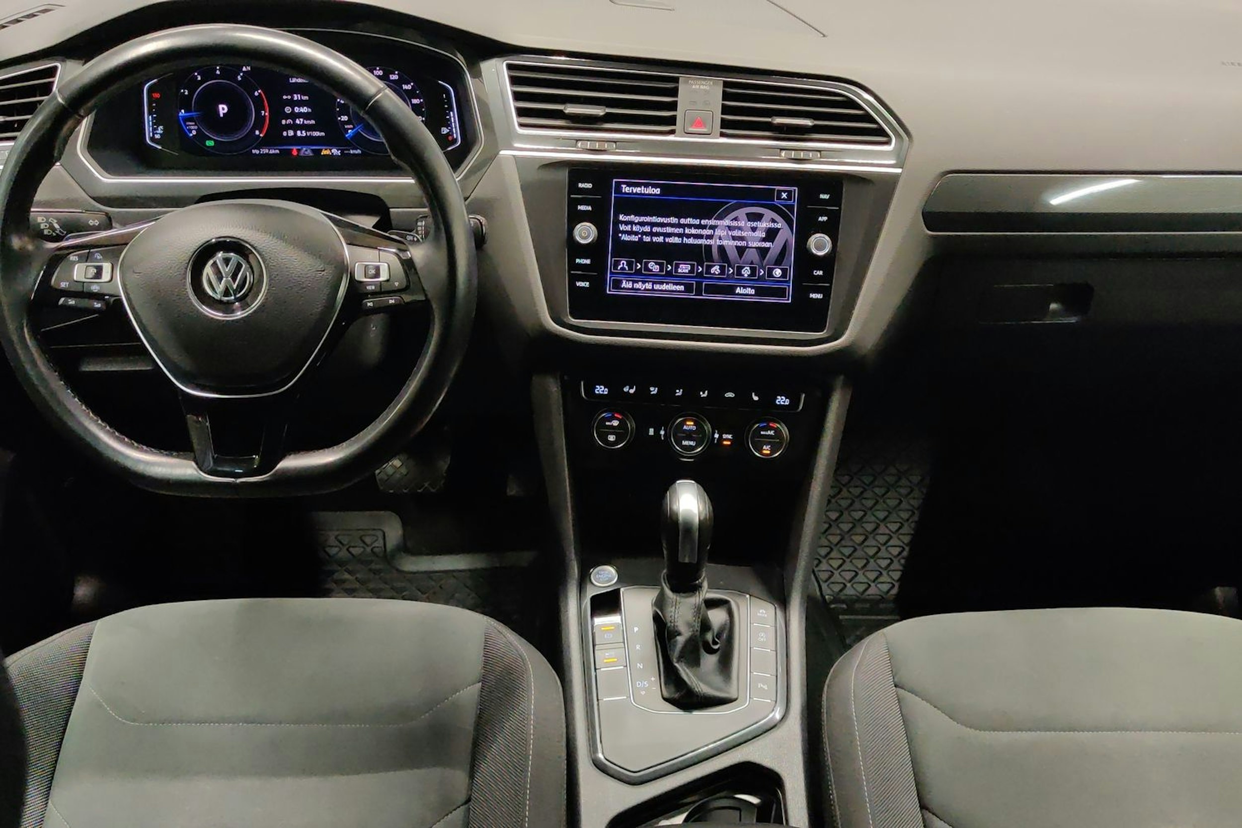valkoinen Volkswagen Tiguan 2020 kuva 7.