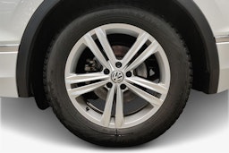 valkoinen Volkswagen Tiguan 2020 kuva 9.
