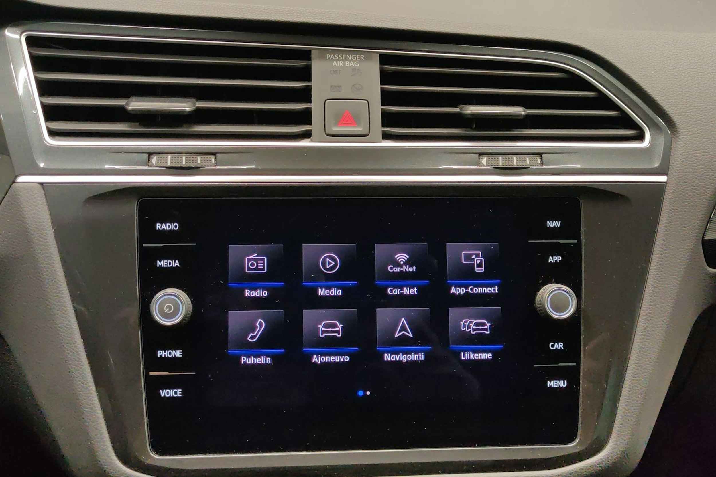 valkoinen Volkswagen Tiguan 2020 kuva 15.