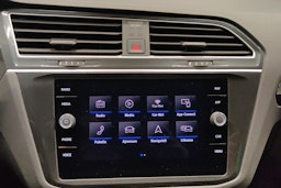 valkoinen Volkswagen Tiguan 2020 kuva 15.