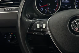 valkoinen Volkswagen Tiguan 2020 kuva 17.