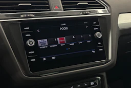 valkoinen Volkswagen Tiguan 2020 kuva 19.