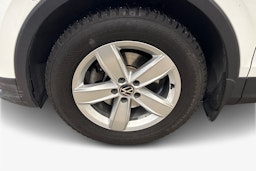 valkoinen Volkswagen Tiguan 2020 kuva 11.