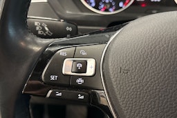 valkoinen Volkswagen Tiguan 2020 kuva 15.