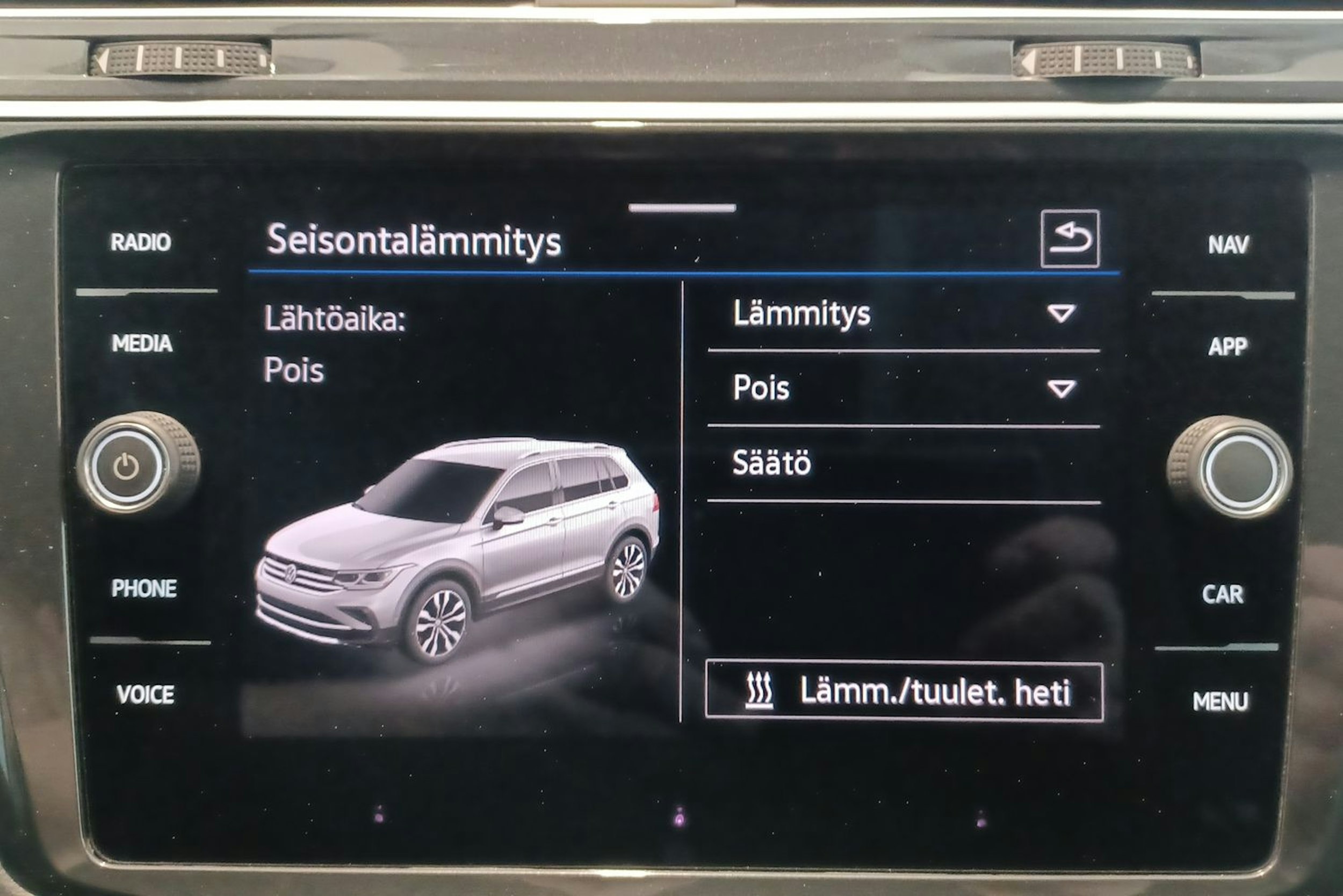 valkoinen Volkswagen Tiguan 2020 kuva 24.