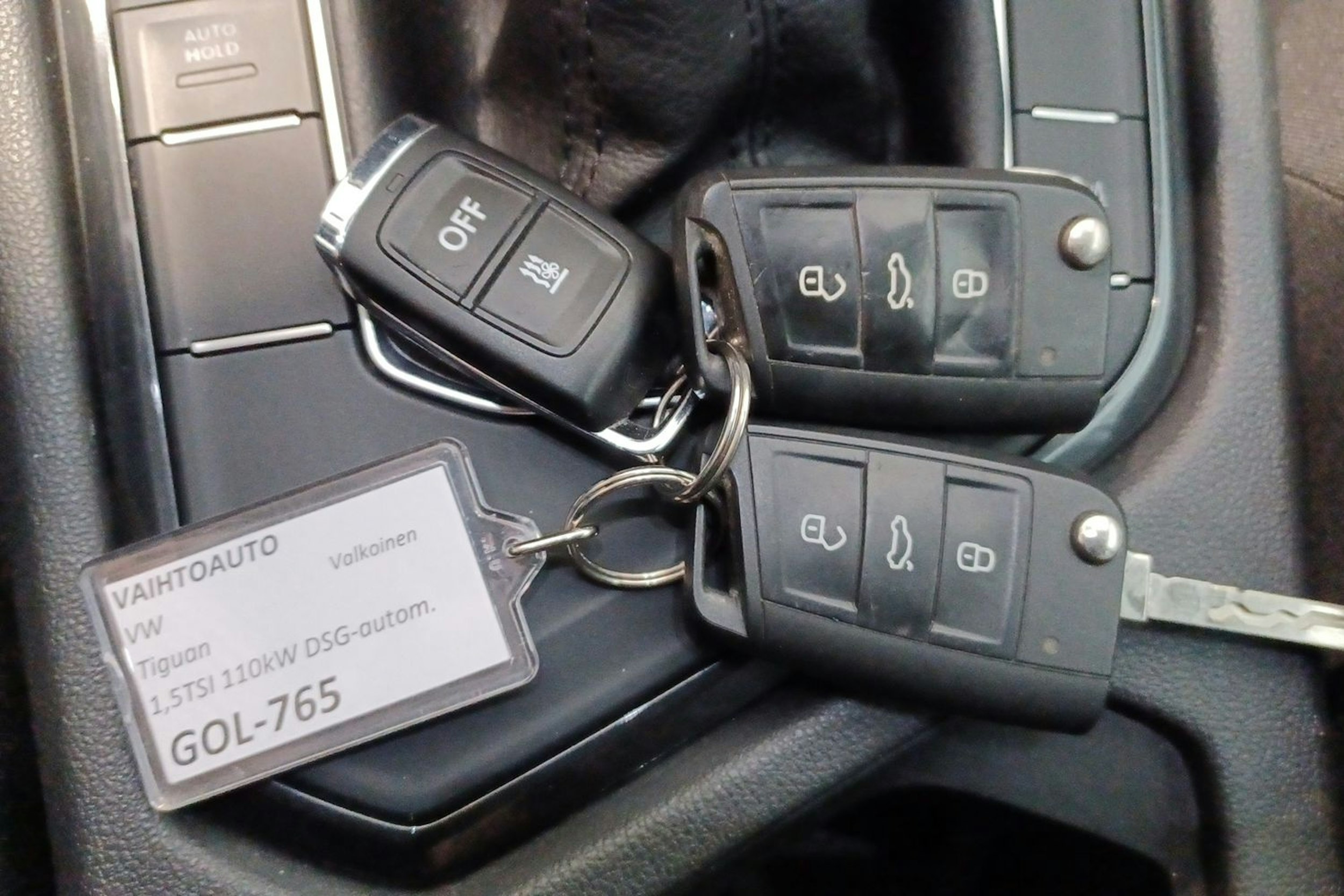 valkoinen Volkswagen Tiguan 2020 kuva 26.