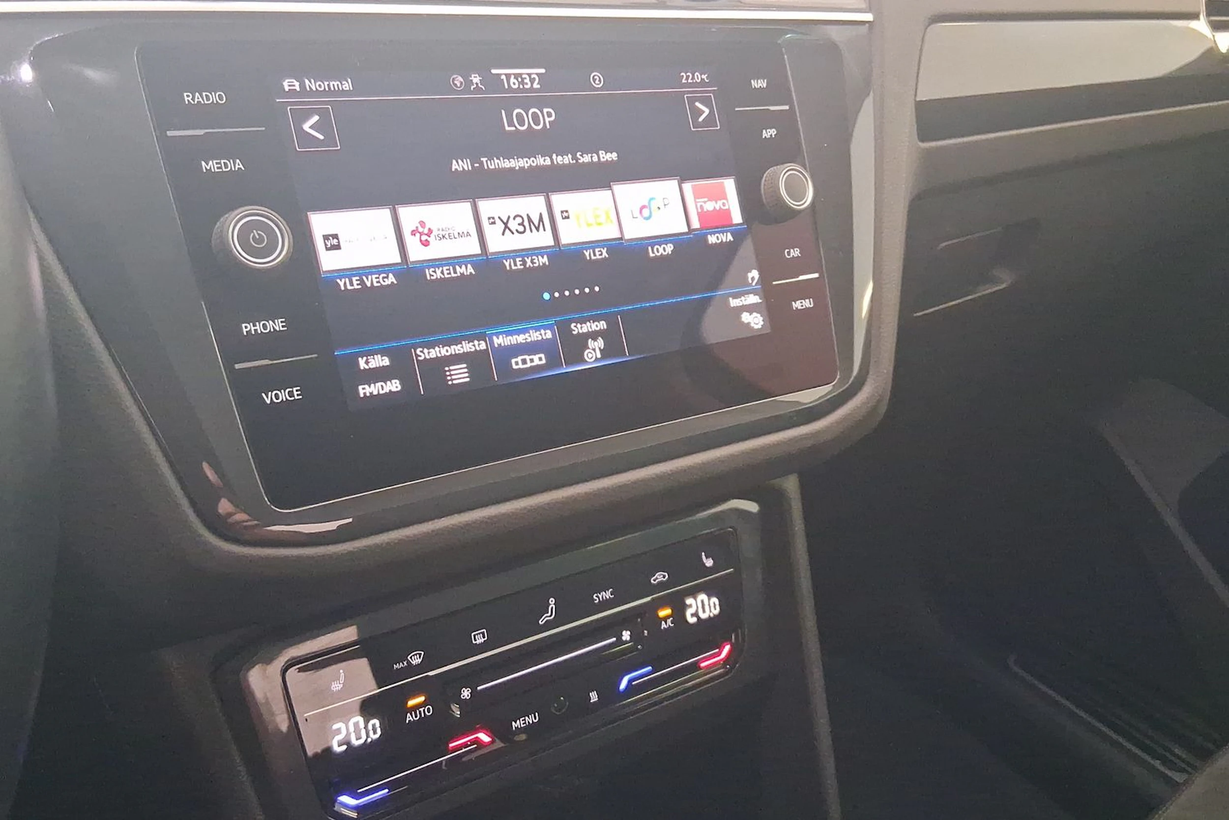 harmaa Volkswagen Tiguan 2020 kuva 16.