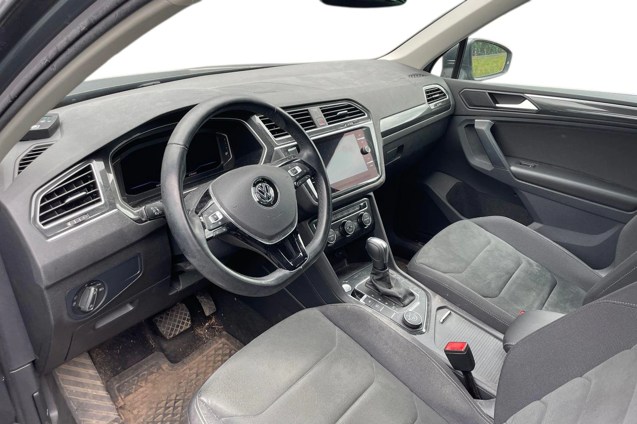 harmaa Volkswagen Tiguan 2020 kuva 3.
