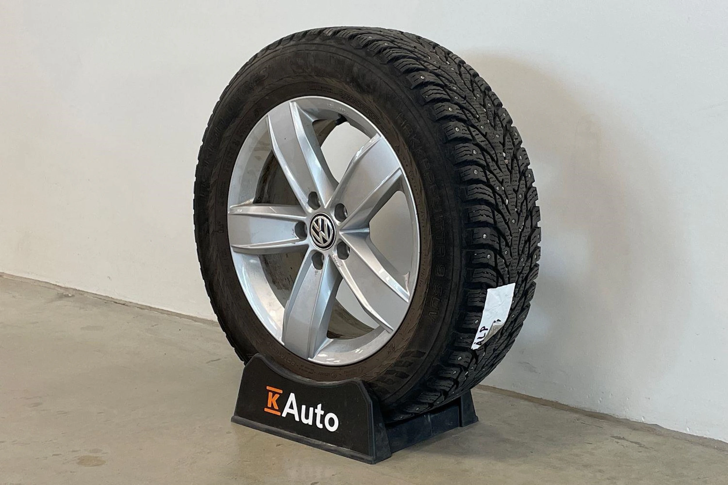 harmaa Volkswagen Tiguan 2020 kuva 10.