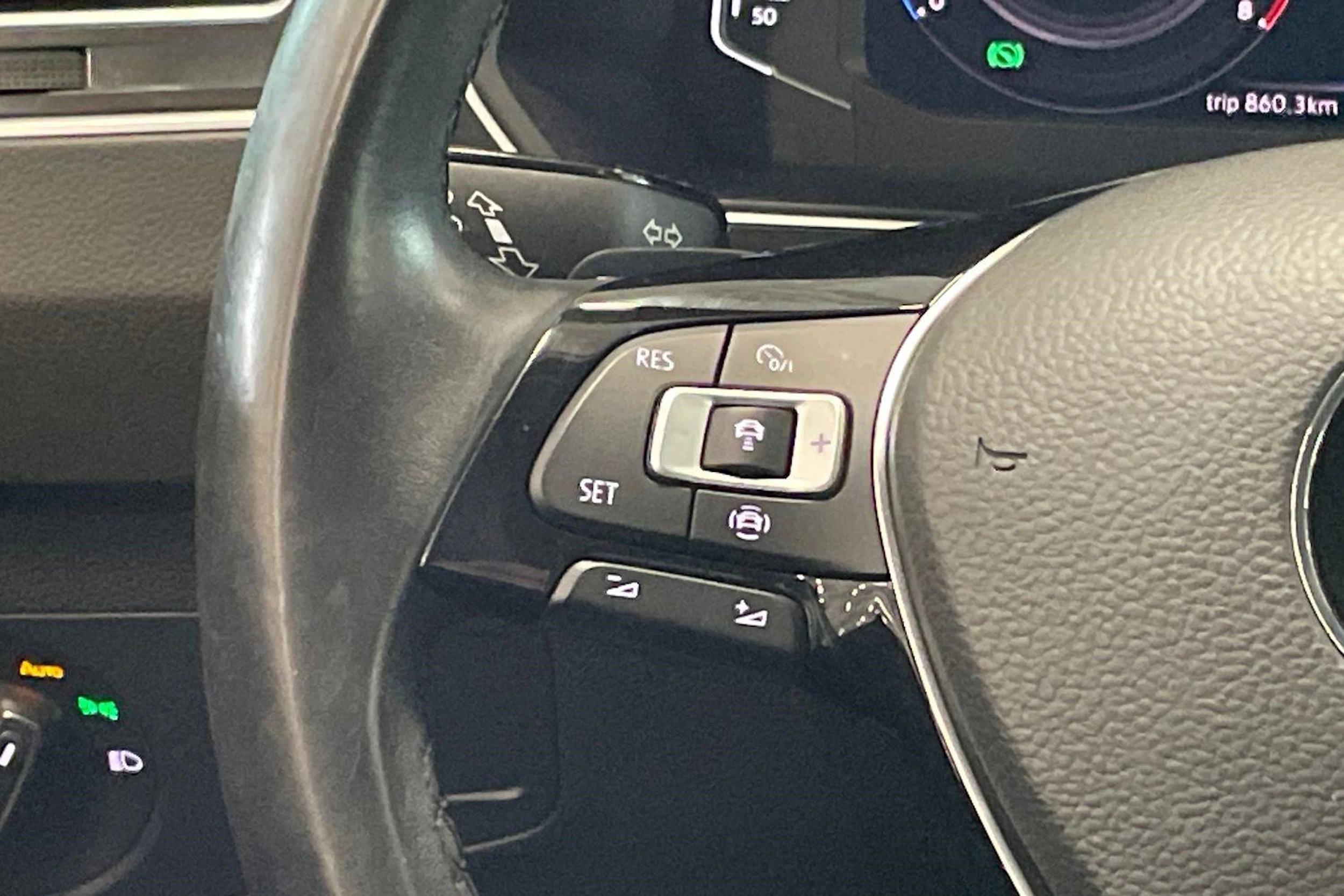 harmaa Volkswagen Tiguan 2020 kuva 14.