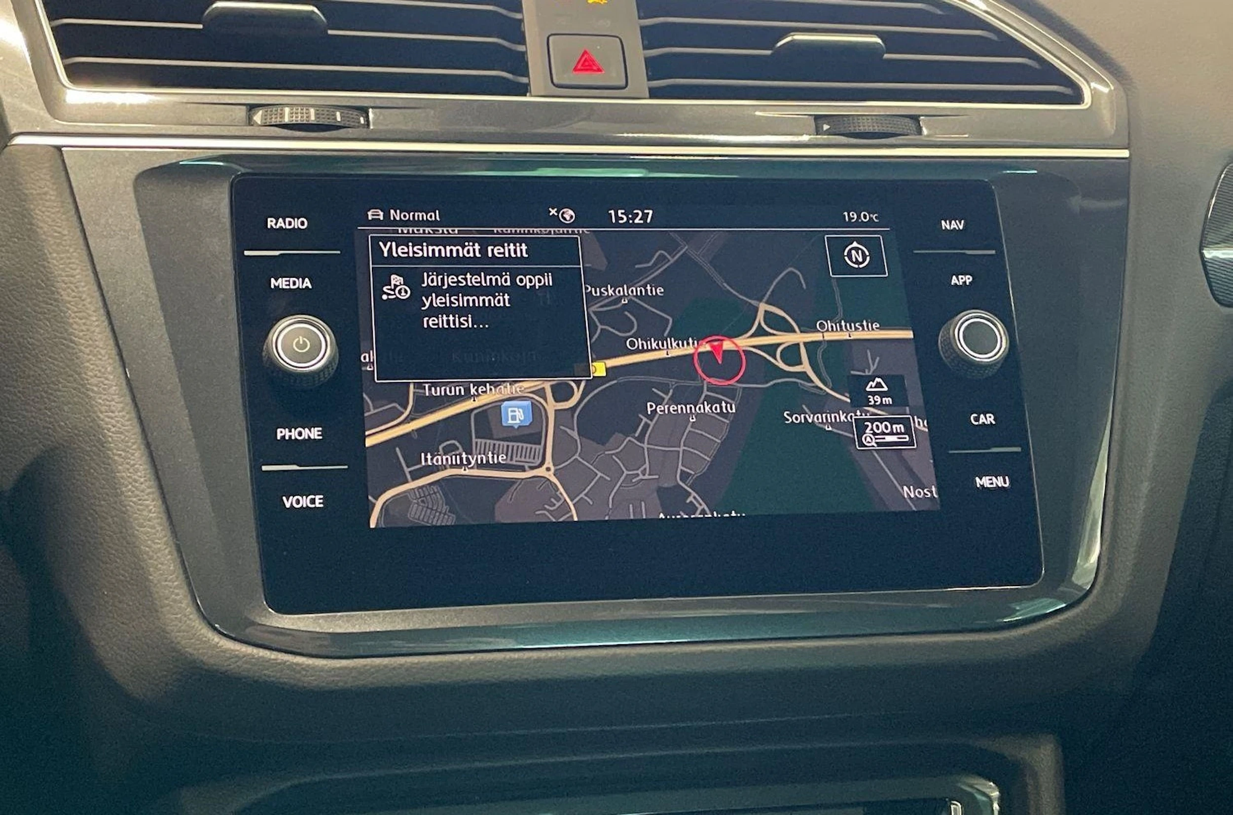 harmaa Volkswagen Tiguan 2020 kuva 18.