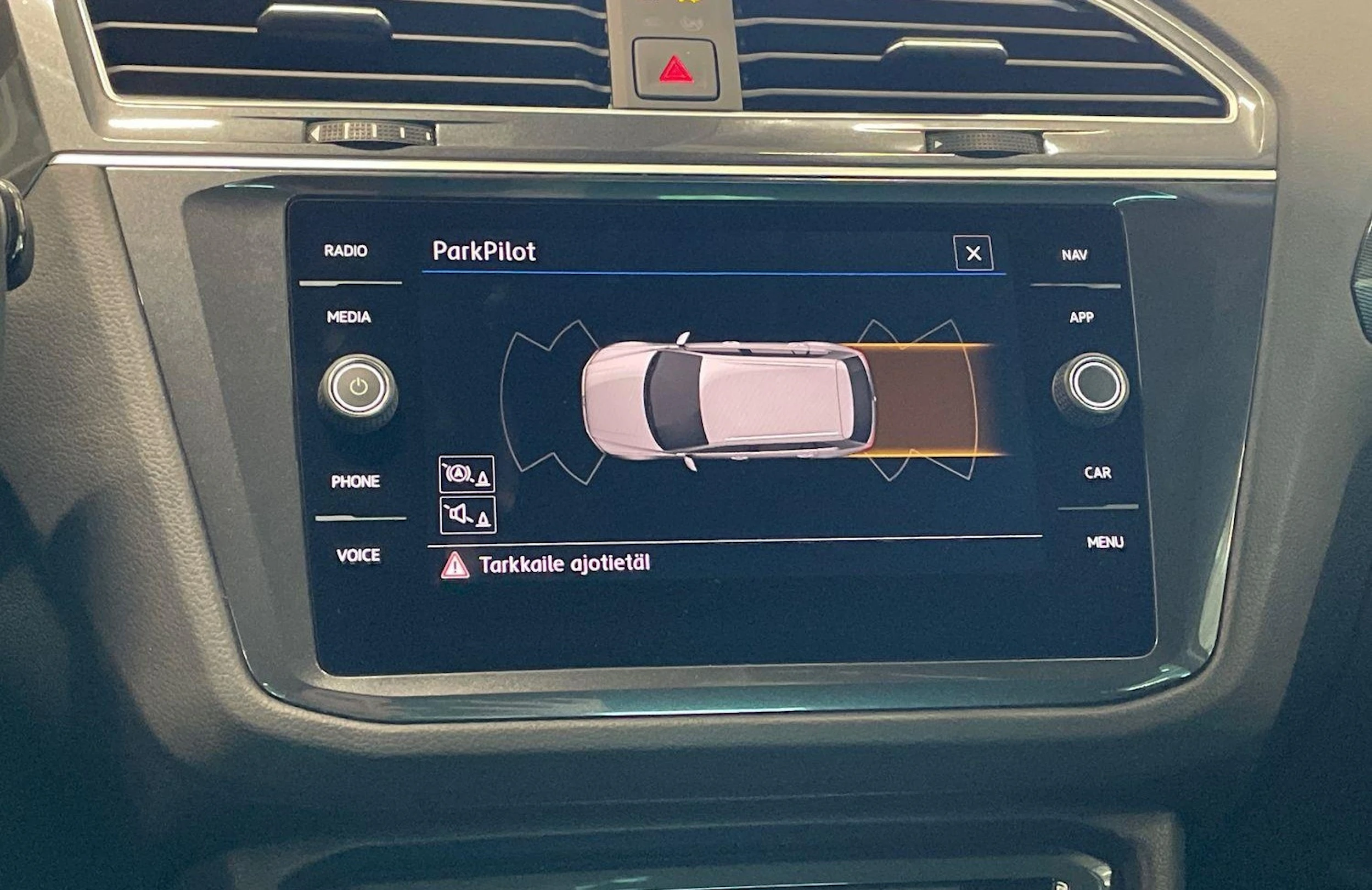 harmaa Volkswagen Tiguan 2020 kuva 24.