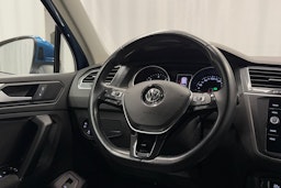 sininen Volkswagen Tiguan 2020 kuva 11.